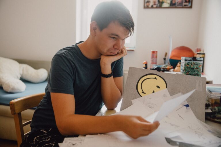 ioan-enjoying-his-room-at-amys-house