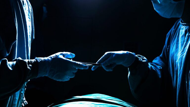 Ukrainian surgeon story
