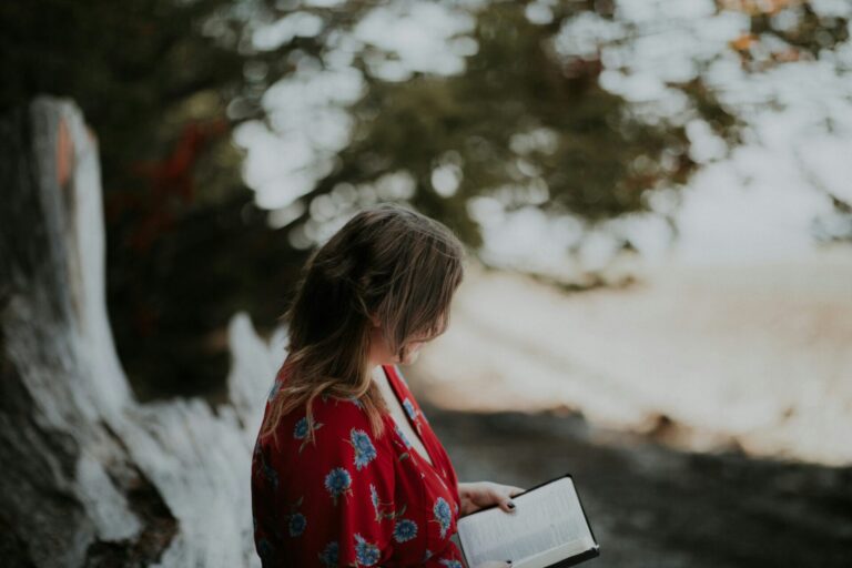 priscilla-du-preez-lSoM34HjM2I-unsplash